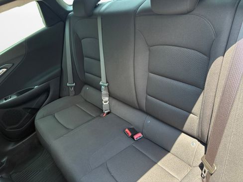Used 2021 Chevrolet Malibu LS FWD image 12
