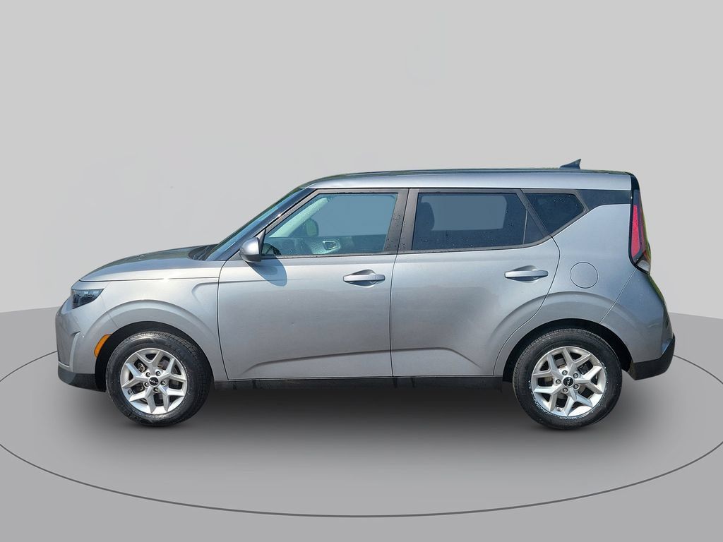 Used 2023 Kia Soul LX w/ Option Group 015 FWD image 6
