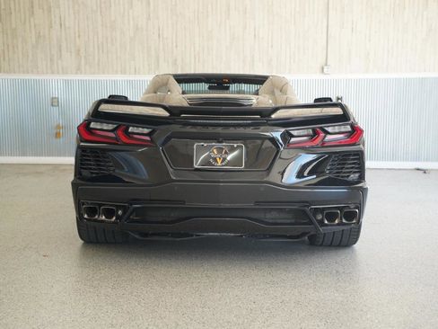 Used 2023 Chevrolet Corvette Stingray Premium Conv w/ Z51 Performance Package RWD image 16