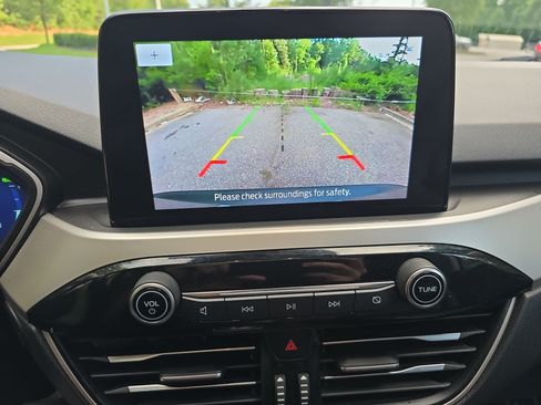 Used 2020 Ford Escape SE Sport FWD image 20