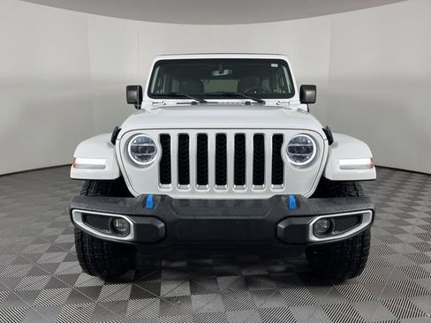 Used 2022 Jeep Wrangler Unlimited Sahara w/ Cold Weather Group image 3