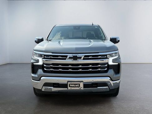 Used 2025 Chevrolet Silverado 1500 LTZ w/ Technology Package AWD/4WD image 8
