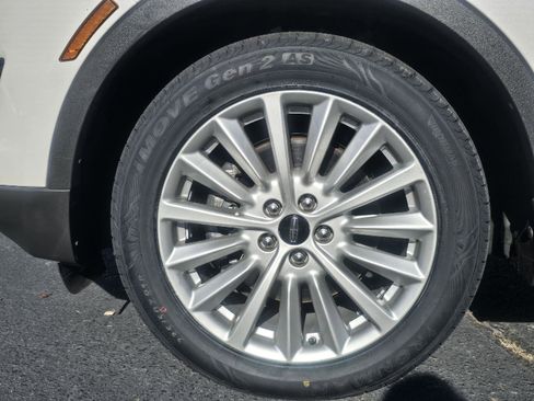 Used 2019 Lincoln MKC Premiere image 10