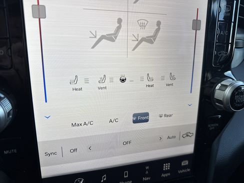 Used 2023 RAM 1500 Laramie image 28