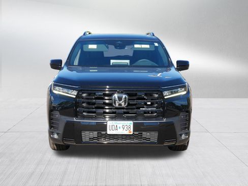 Used 2026 Honda Pilot Black Edition image 2