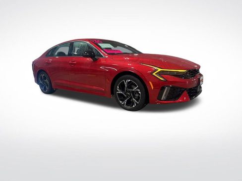 Certified 2025 Kia K5 GT-Line image 3