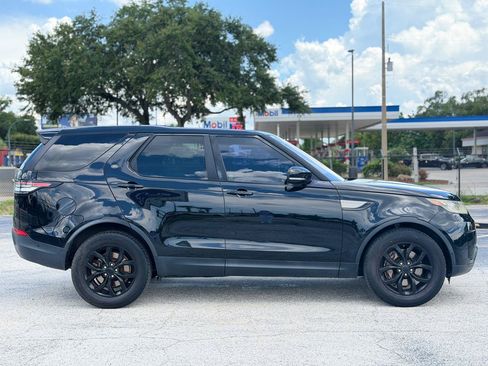 Used 2020 Land Rover Discovery SE AWD/4WD image 8
