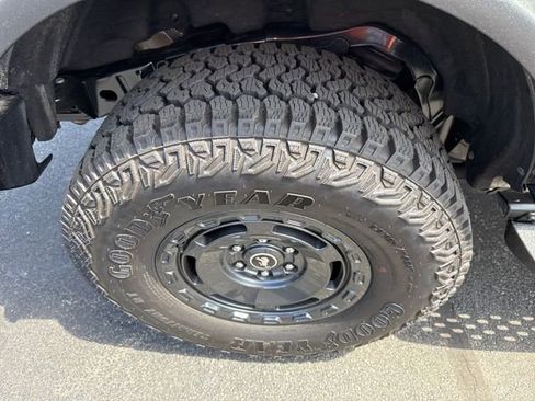 Used 2025 Ford Bronco Badlands AWD/4WD image 13