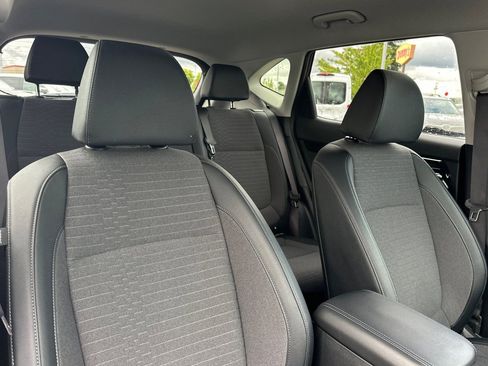 Used 2023 Kia Seltos S w/ Navigation Package FWD image 17