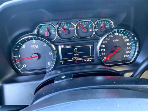 Used 2023 Nissan Titan PRO-4X w/ Pro-4x Convenience Package image 19