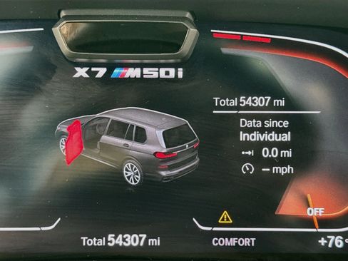 Used 2021 BMW X7 M50i AWD/4WD image 19