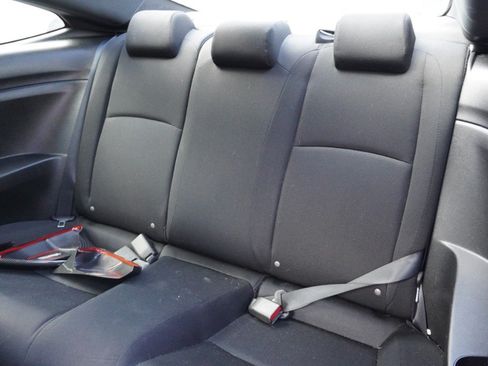Used 2019 Honda Civic EX image 10