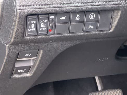 Used 2023 Honda Odyssey Touring image 29