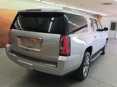 Used 2020 GMC Yukon XL Denali image 19