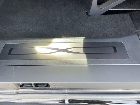 Used 2018 Tesla Model X 100D image 35