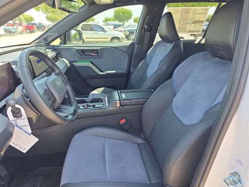 New 2026 Toyota RAV4 XSE w/ Panoramic Sun Roof Package AWD/4WD image 11