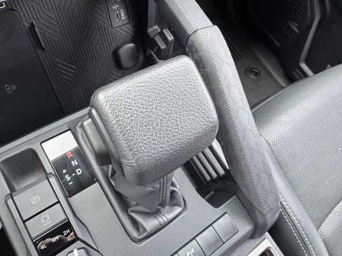 Used 2025 Toyota 4Runner TRD Off-Road Premium w/ Tow Technology Package image 30