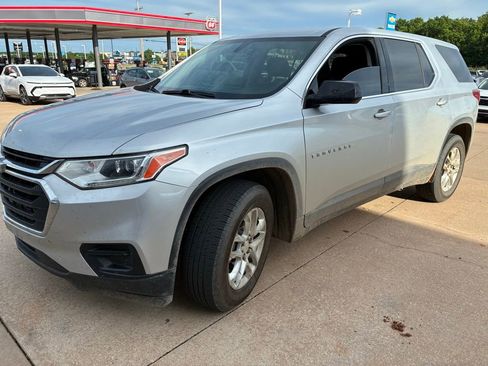 Used 2020 Chevrolet Traverse LS w/ LPO, Floor Liner Package FWD image 1
