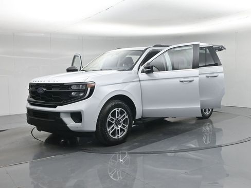Used 2025 Ford Expedition Max Active image 35