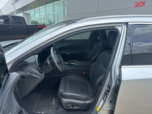 Used 2023 Lexus RX 350 FWD w/ Accessory Package image 3