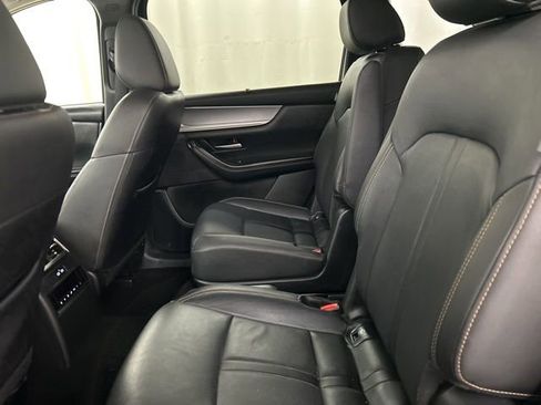 Used 2024 MAZDA CX-90 3.3 Turbo w/ Preferred Plus AWD/4WD image 27