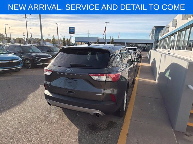 Used 2020 Ford Escape SE FWD image 12