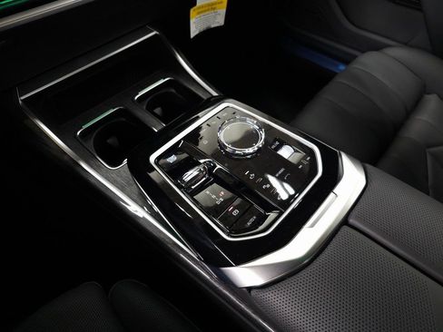 New 2025 BMW i7 eDrive50 w/ M Sport Package image 31