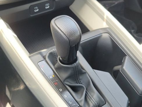 Used 2023 Honda Accord LX image 28