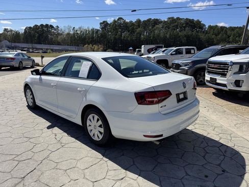 Used 2016 Volkswagen Jetta S image 10