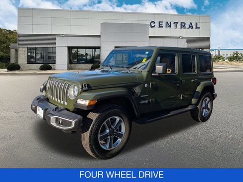 Used 2021 Jeep Wrangler Unlimited Sahara image 3