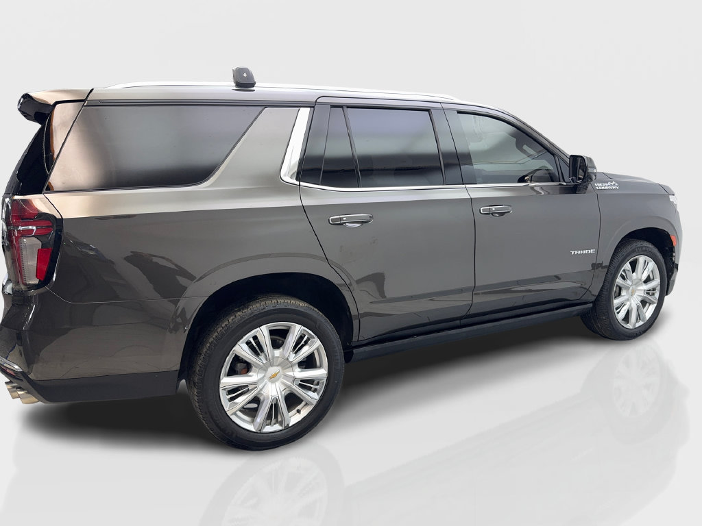 Used 2021 Chevrolet Tahoe High Country w/ Premium Package RWD image 14