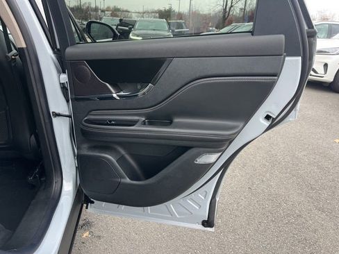 Used 2025 Lincoln Corsair Reserve w/ Towing Package image 21