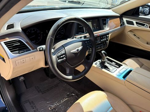 Used 2015 Hyundai Genesis 3.8 image 25