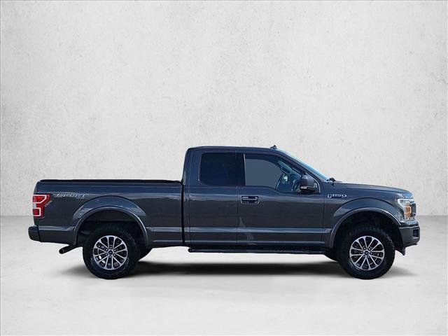 Used 2018 Ford F150 XLT w/ Equipment Group 302A Luxury AWD/4WD image 4