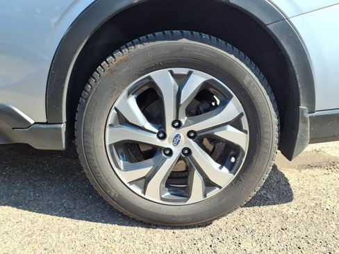 Used 2022 Subaru Outback Limited AWD/4WD image 5