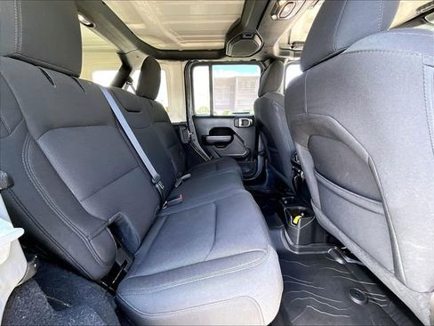 Used 2023 Jeep Wrangler Unlimited Sport AWD/4WD image 16