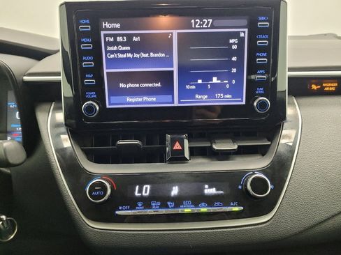 Used 2020 Toyota Corolla LE image 25