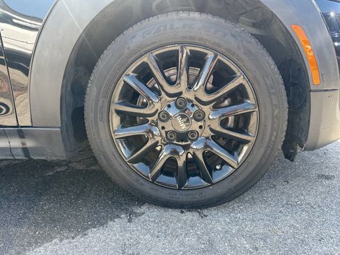 Used 2018 MINI Cooper 2-Door Hardtop image 13