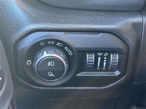 Certified 2022 Jeep Gladiator Overland image 27