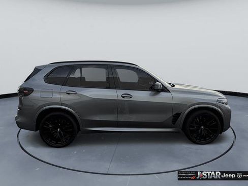 Used 2024 BMW X5 xDrive40i w/ M Sport Package image 4