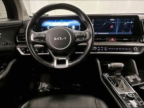 Used 2024 Kia Sportage SX image 5