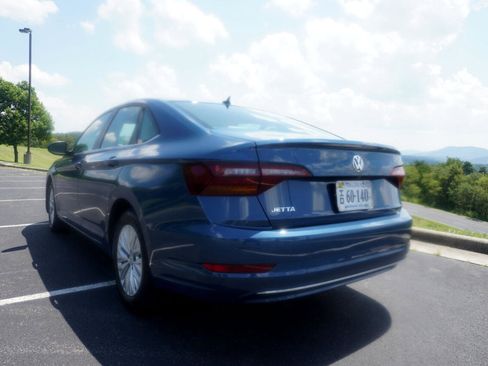 Used 2019 Volkswagen Jetta S w/ Driver Assistance Package image 5