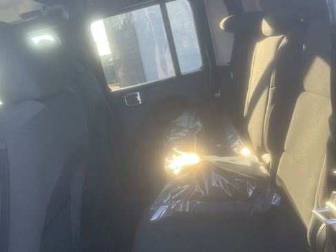 New 2026 Jeep Gladiator Sport image 7