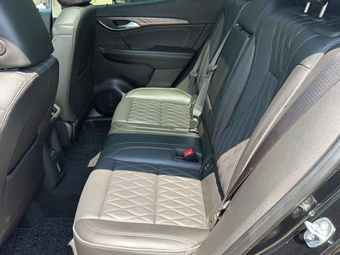 Used 2023 Buick Envision Avenir AWD/4WD image 32