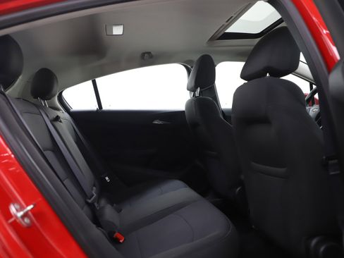 Used 2017 Chevrolet Cruze LT w/ Sun And Sound Package FWD image 13