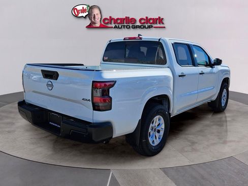 New 2026 Nissan Frontier 4x4 Crew Cab image 7
