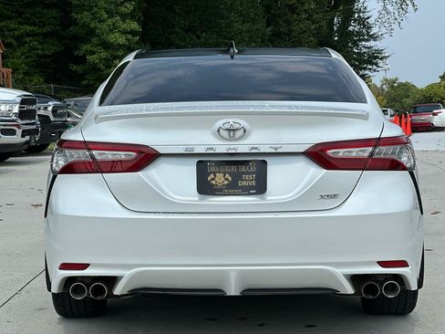 Used 2019 Toyota Camry XSE FWD image 6