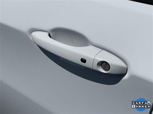 Used 2024 Jeep Compass Latitude image 27