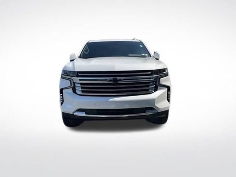 Used 2023 Chevrolet Suburban High Country w/ Premium Package 2 AWD/4WD image 12