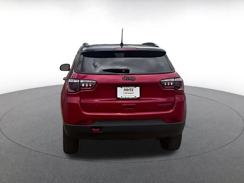 Used 2025 Jeep Compass Trailhawk AWD/4WD image 14